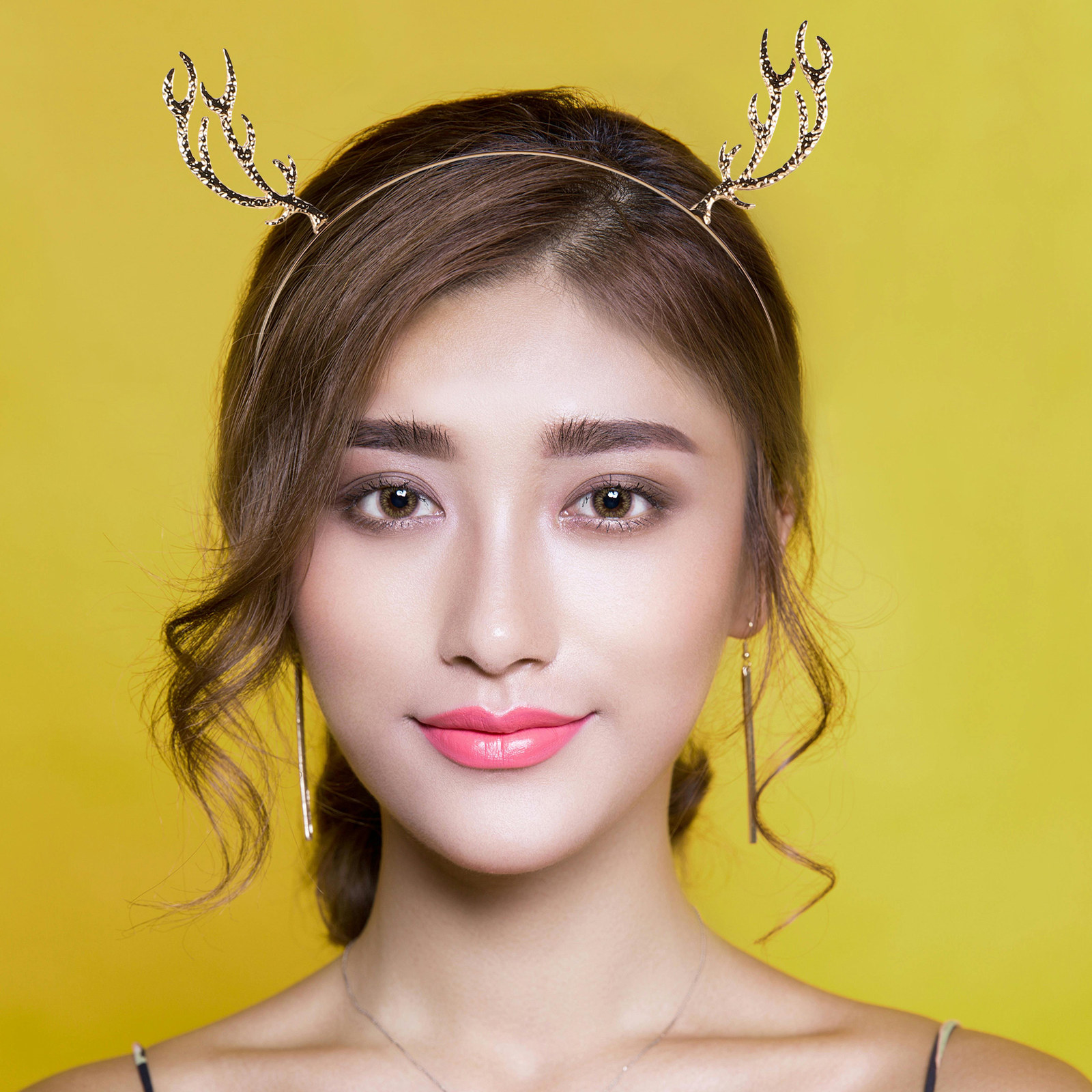 Reindeer Antlers Headband - طوق شعر معدني مرصع بأحجار الراين،