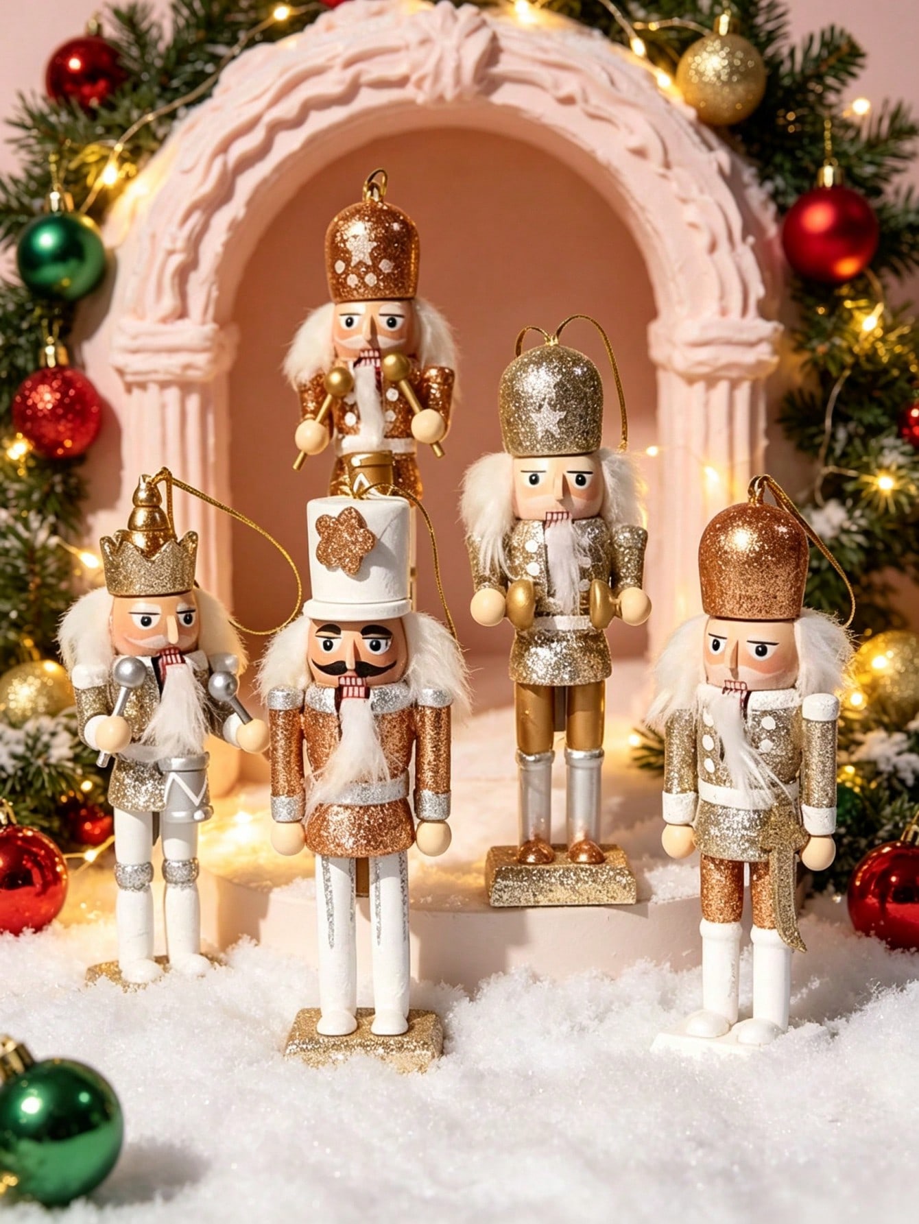 مجموعة من 5 قطع من دمى الجندي  - مراجعة Nutcracker Figurine وسعره