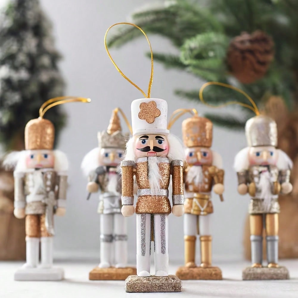 مجموعة من 5 قطع من دمى الجندي  - مراجعة Nutcracker Figurine وسعره